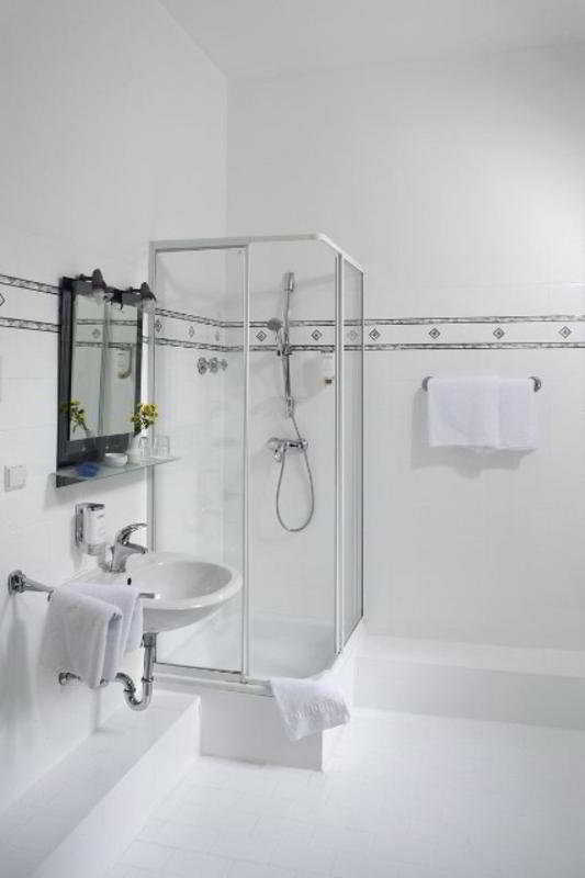 Grand City Hotel Berlin Zentrum Екстер'єр фото
